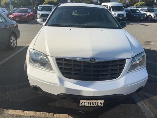 2005 Chrysler Pacifica Base