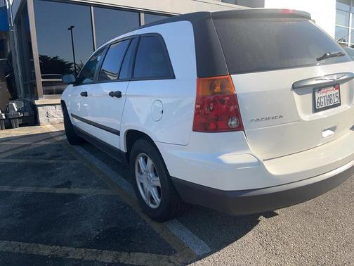 2005 Chrysler Pacifica Base