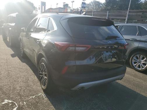 2025 Ford Escape PHEV SE