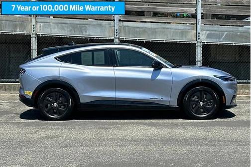 2022 Ford Mustang Mach-E California Route 1