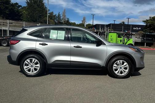2022 Ford Escape S