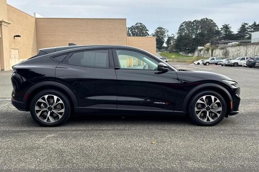 2024 Ford Mustang Mach-E Select