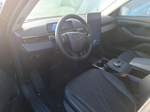 2024 Ford Mustang Mach-E Select