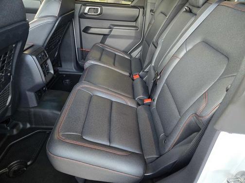 Oxford White 2026 Ford Bronco Stroppe Edition