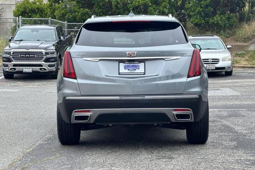 Argent Silver Metallic 2023 Cadillac XT5 Premium Luxury