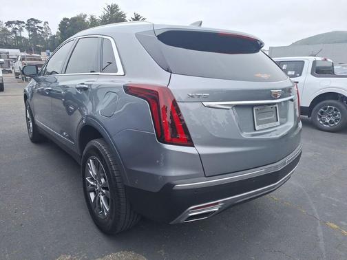 Argent Silver Metallic 2023 Cadillac XT5 Premium Luxury
