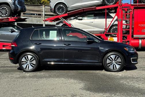 2019 Volkswagen e-Golf SE
