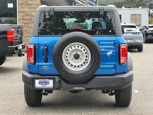 2025 Ford Bronco Base