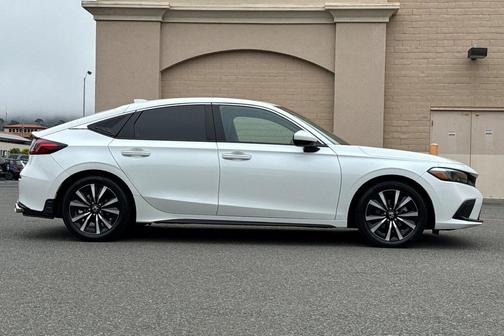Platinum White Pearl 2024 Honda Civic EX-L