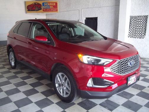 Rapid Red Metallic Tinted Clearcoat 2024 Ford Edge SEL