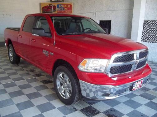2019 RAM 1500 SLT