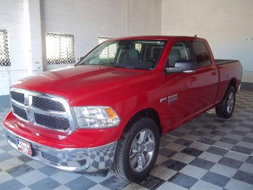 2019 RAM 1500 SLT