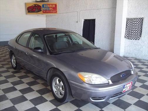 2006 Ford Taurus SE