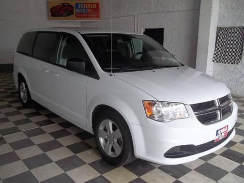 White Knuckle Clearcoat 2018 Dodge Grand Caravan SE