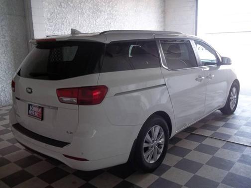 Clear White 2017 Kia Sedona LX