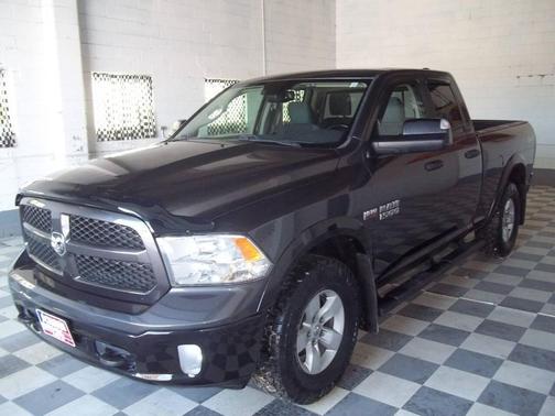 2017 RAM 1500 SLT