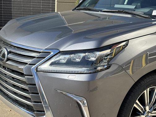 2017 Lexus LX 570 Base