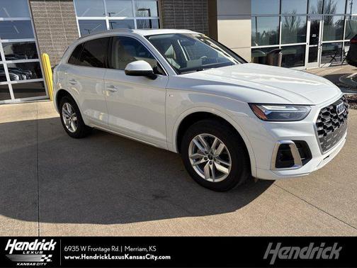 2024 Audi Q5 45 S line Premium