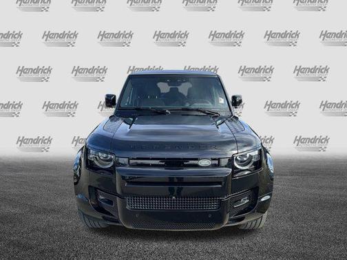 2024 Land Rover Defender 110 P400 X-Dynamic SE