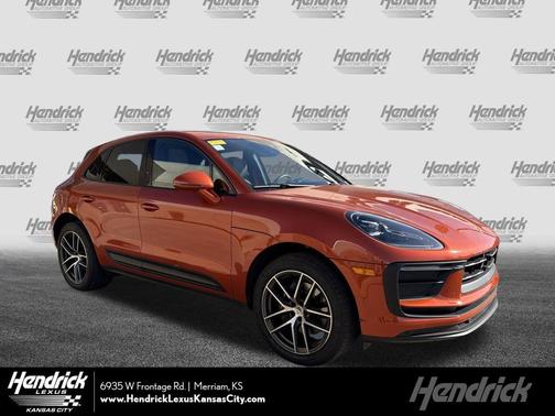 Papaya Metallic 2024 Porsche Macan T