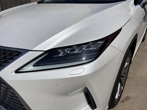 Eminent White Pearl 2022 Lexus RX 450h Base
