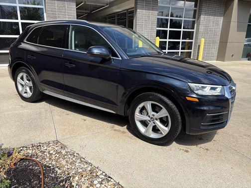 2020 Audi Q5 45 Premium Plus