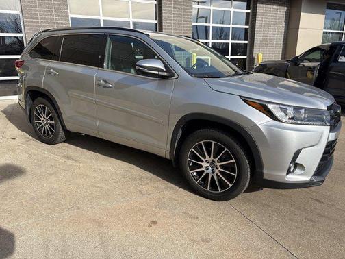 2018 Toyota Highlander SE