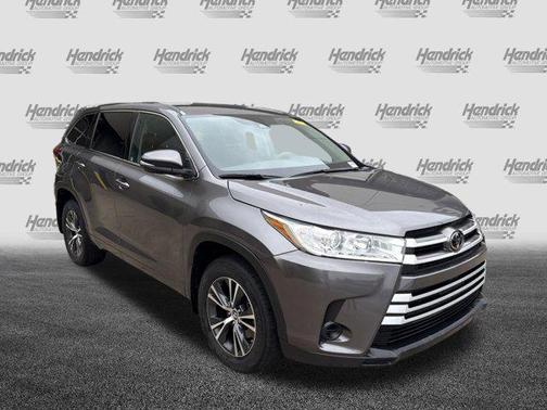 Predawn Gray Mica 2017 Toyota Highlander LE