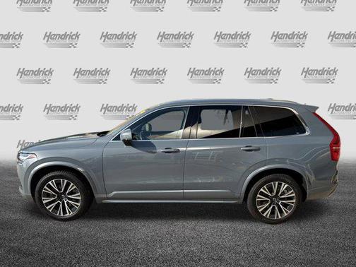 2021 Volvo XC90 T6 Momentum
