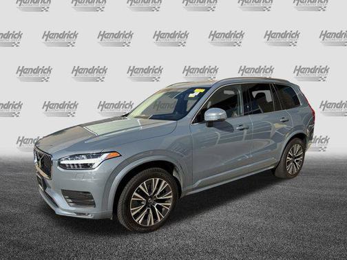 2021 Volvo XC90 T6 Momentum
