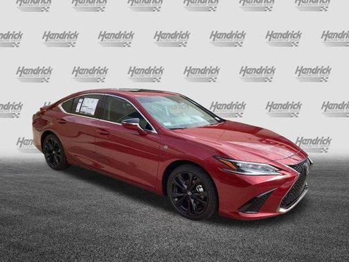 2025 Lexus ES 300h F SPORT Design
