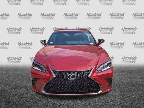 2025 Lexus ES 300h F SPORT Design