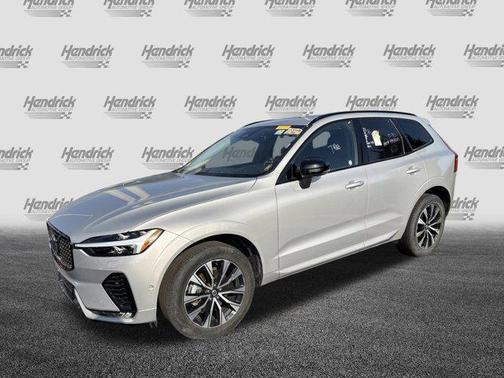 2025 Volvo XC60 B5 Plus