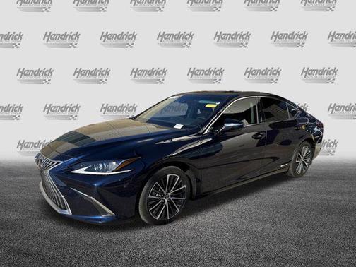 2022 Lexus ES 300h Base