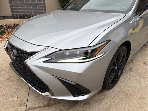 2025 Lexus ES 350 Base