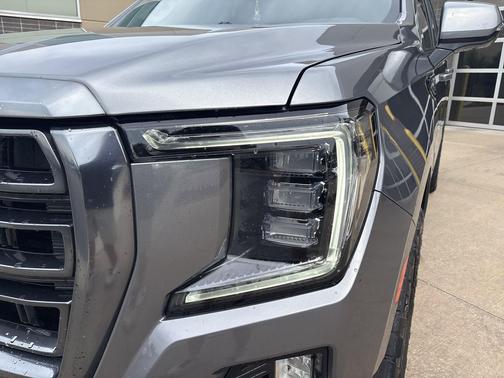 Satin Steel Metallic 2022 GMC Yukon 4WD AT4