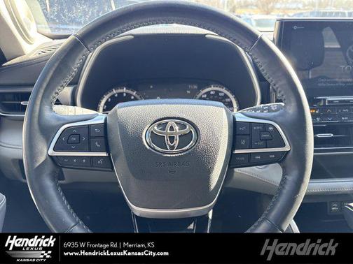 2022 Toyota Highlander Limited