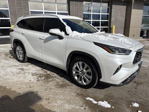 2022 Toyota Highlander Limited
