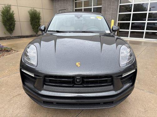 2024 Porsche Macan AWD