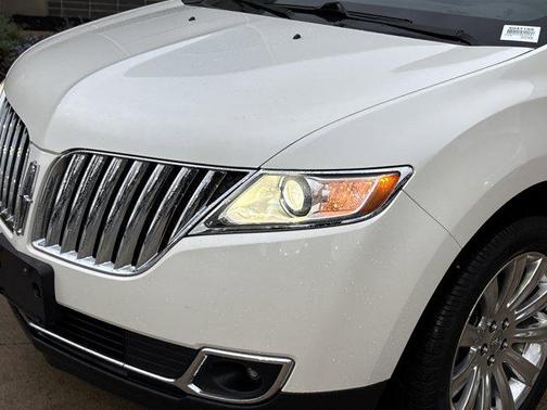 2014 Lincoln MKX Base