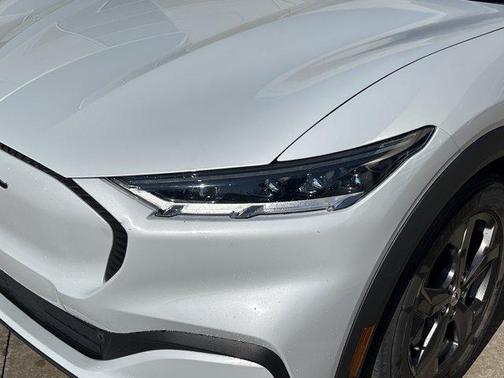 2022 Ford Mustang Mach-E Select