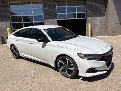 Platinum White Pearl 2022 Honda Accord Sport 1.5T