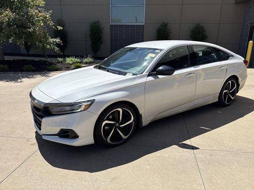 Platinum White Pearl 2022 Honda Accord Sport 1.5T