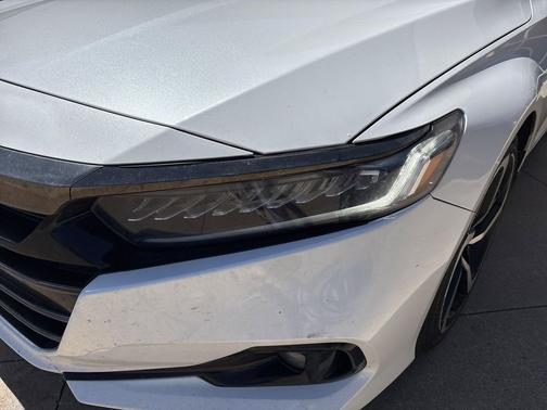 Platinum White Pearl 2022 Honda Accord Sport 1.5T