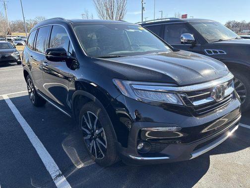 2019 Honda Pilot Touring 8-Passenger
