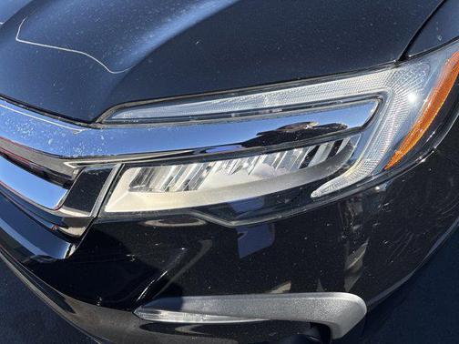 2019 Honda Pilot Touring 8-Passenger