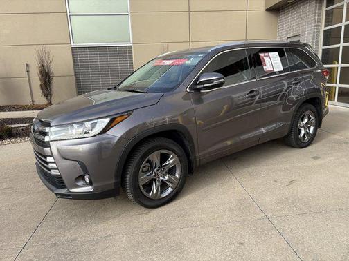2019 Toyota Highlander Limited Platinum