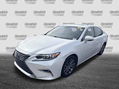 2016 Lexus ES 300h Base