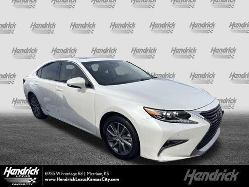 2016 Lexus ES 300h Base