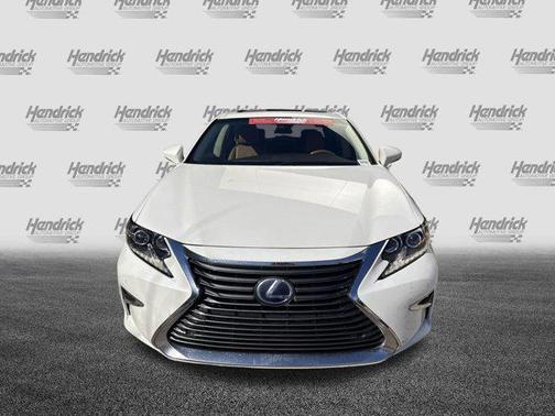 2016 Lexus ES 300h Base
